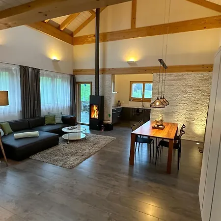 Gaestehaus Myhideaway Шале *