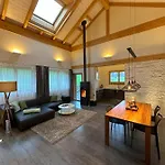 Gaestehaus Myhideaway Chalet Reichenbach im Kandertal