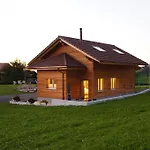 Gaestehaus Myhideaway Chalet Reichenbach im Kandertal