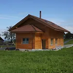 Gaestehaus Myhideaway Chalet Reichenbach im Kandertal